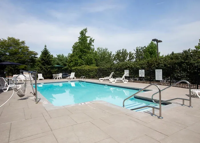 Holiday Inn Express Hotel & Suites Bethlehem Airport/Allentown Area By Ihg