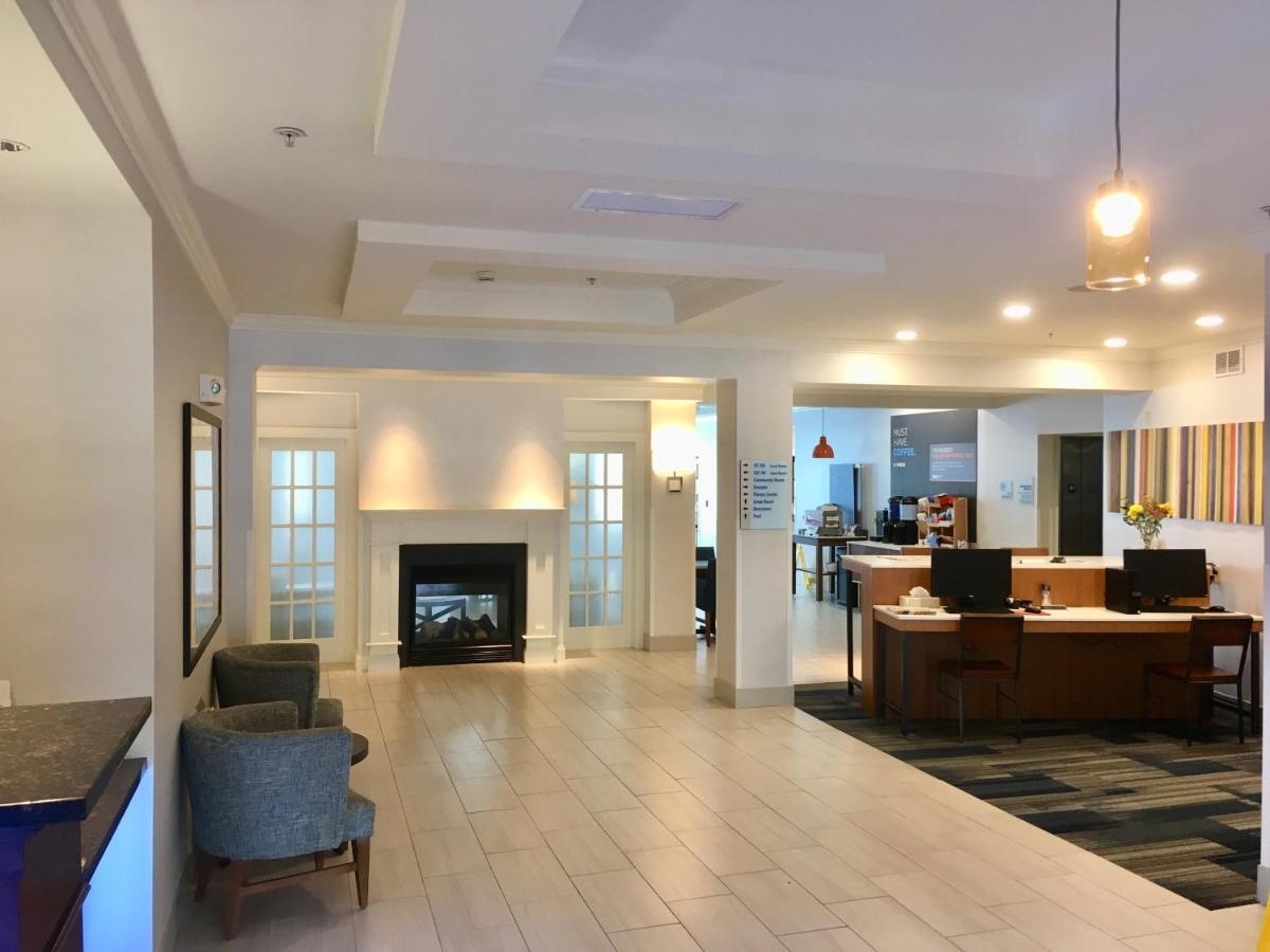 Express & Airport/allentown Area By Ihg 2*